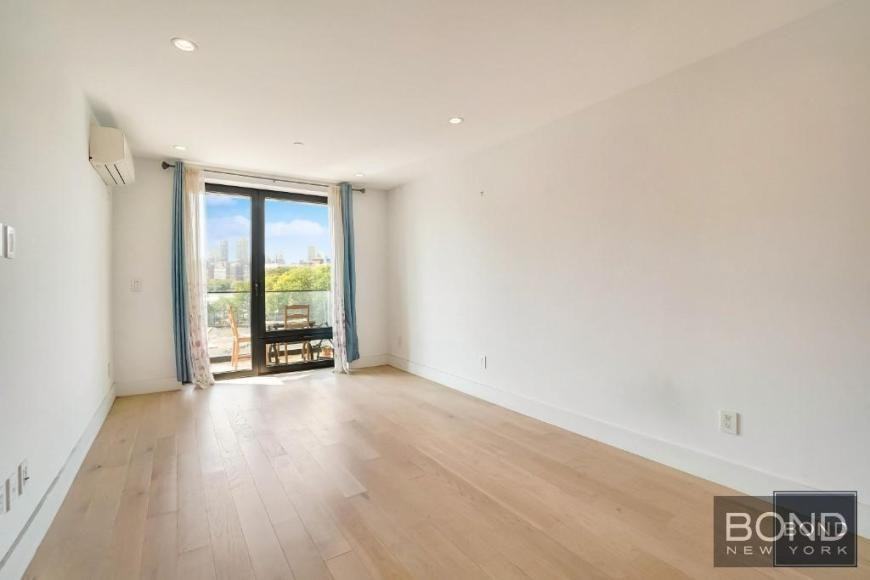 1107 Welling Ct - Photo 4 of 9