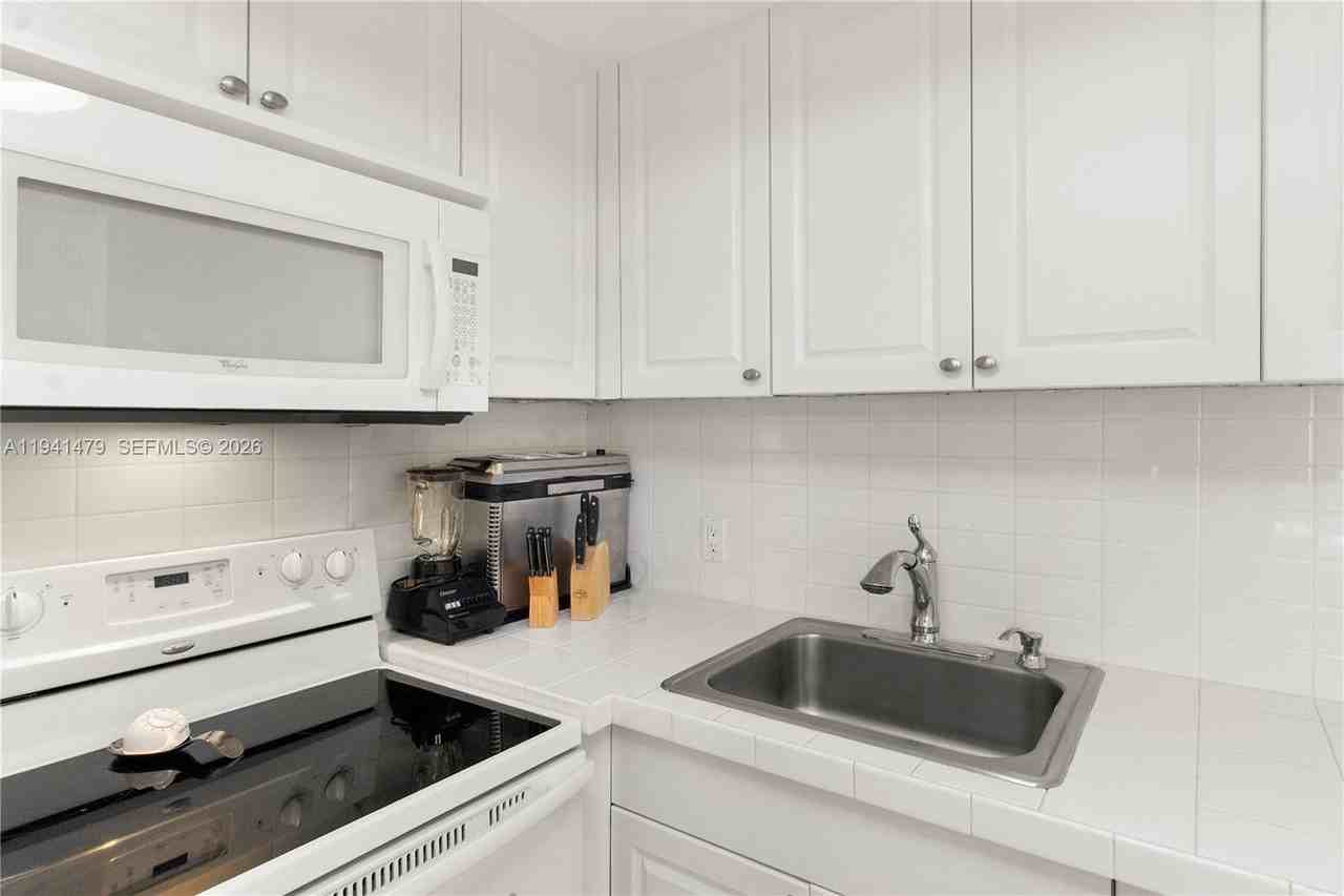 1018 Durham A #1018 - Photo 4 of 49