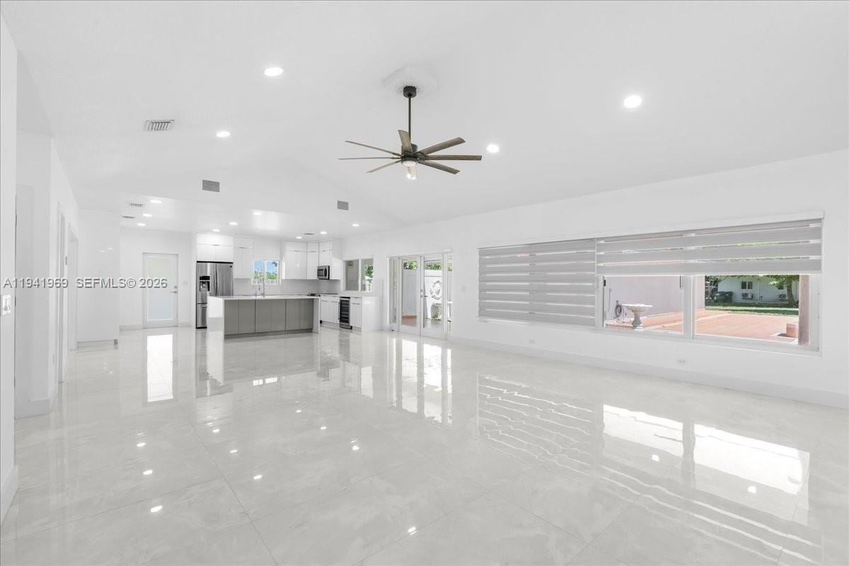 24555 Sw 167th Ave #1 - Photo 2 of 33