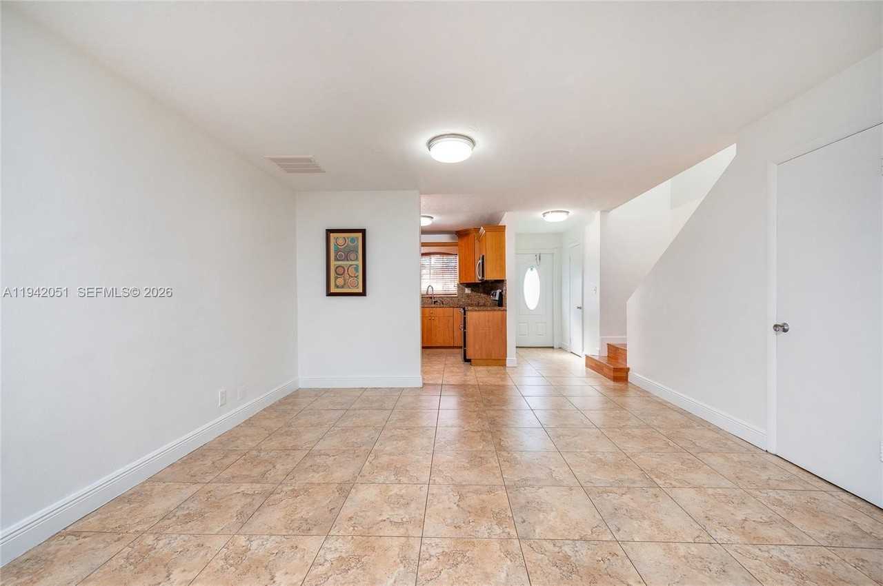 1345 W 71st St - Photo 3 of 26