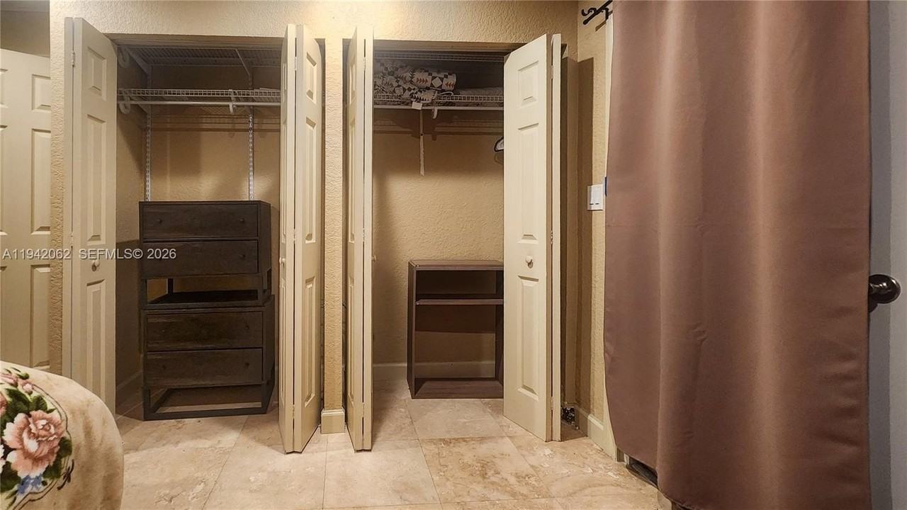 1511 Garfield St #1511 - Photo 4 of 9