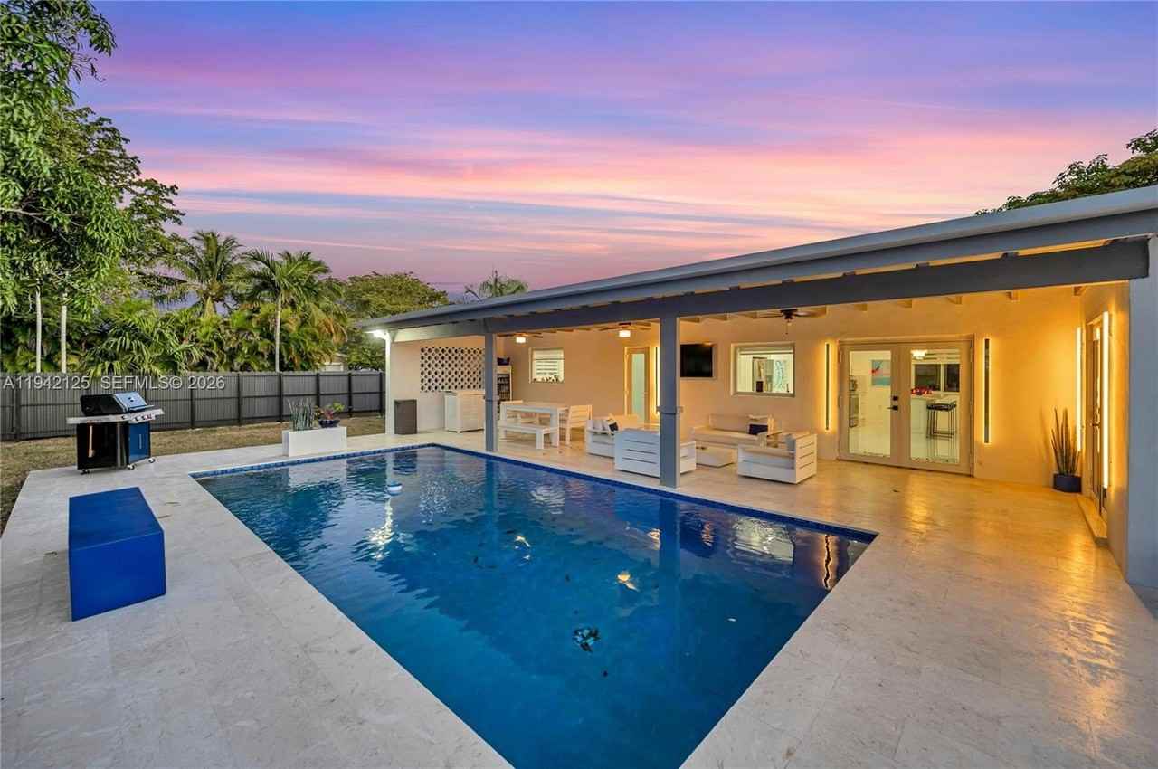 8501 Sw 142nd St - Photo 3 of 50