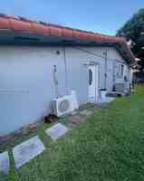 featured image of 1090 W 60th St