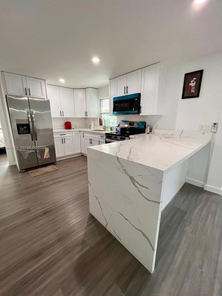 2901 Sw 58th St #0 - Photo 5 of 18