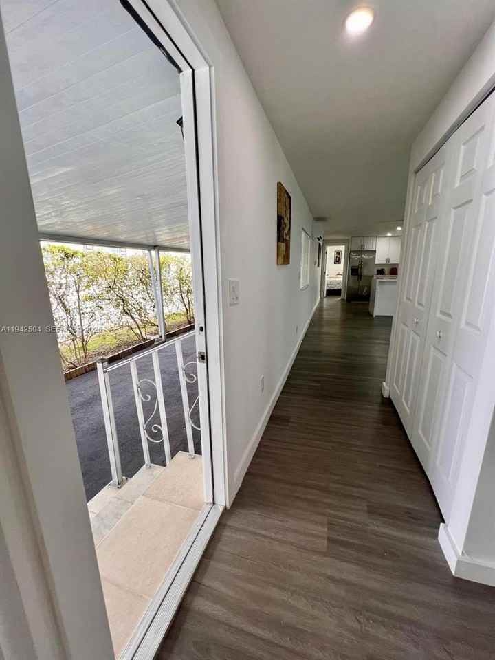 2901 Sw 58th St #0 - Photo 6 of 18