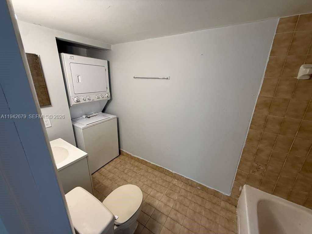 11780 Sw 18th St #106-2 - Photo 3 of 8