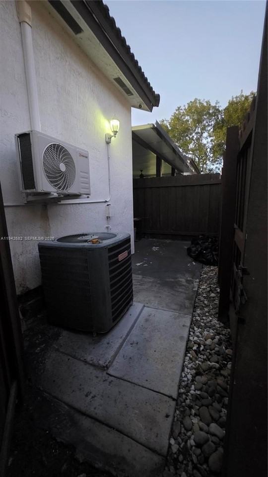 1601 Se 17th St #0 - Photo 3 of 11