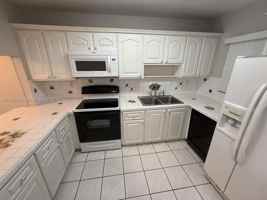 featured image of 305 W 68th St #519