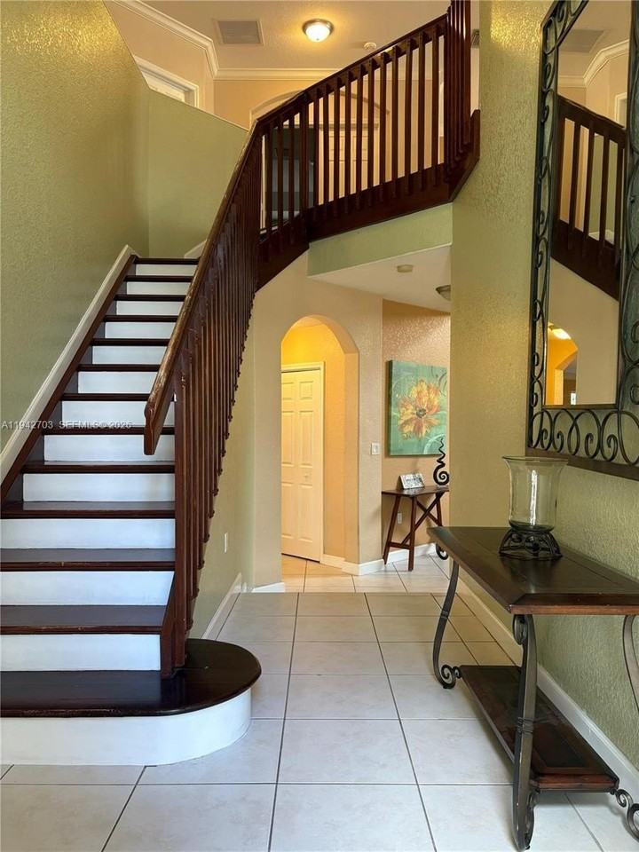 5902 Sw 166th Ct - Photo 3 of 27