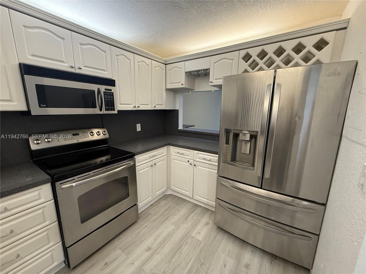 9470 Live Oak Pl #104 - Photo 4 of 19