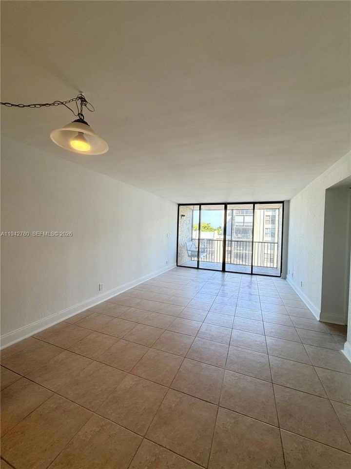 12 Royal Palm Way #405