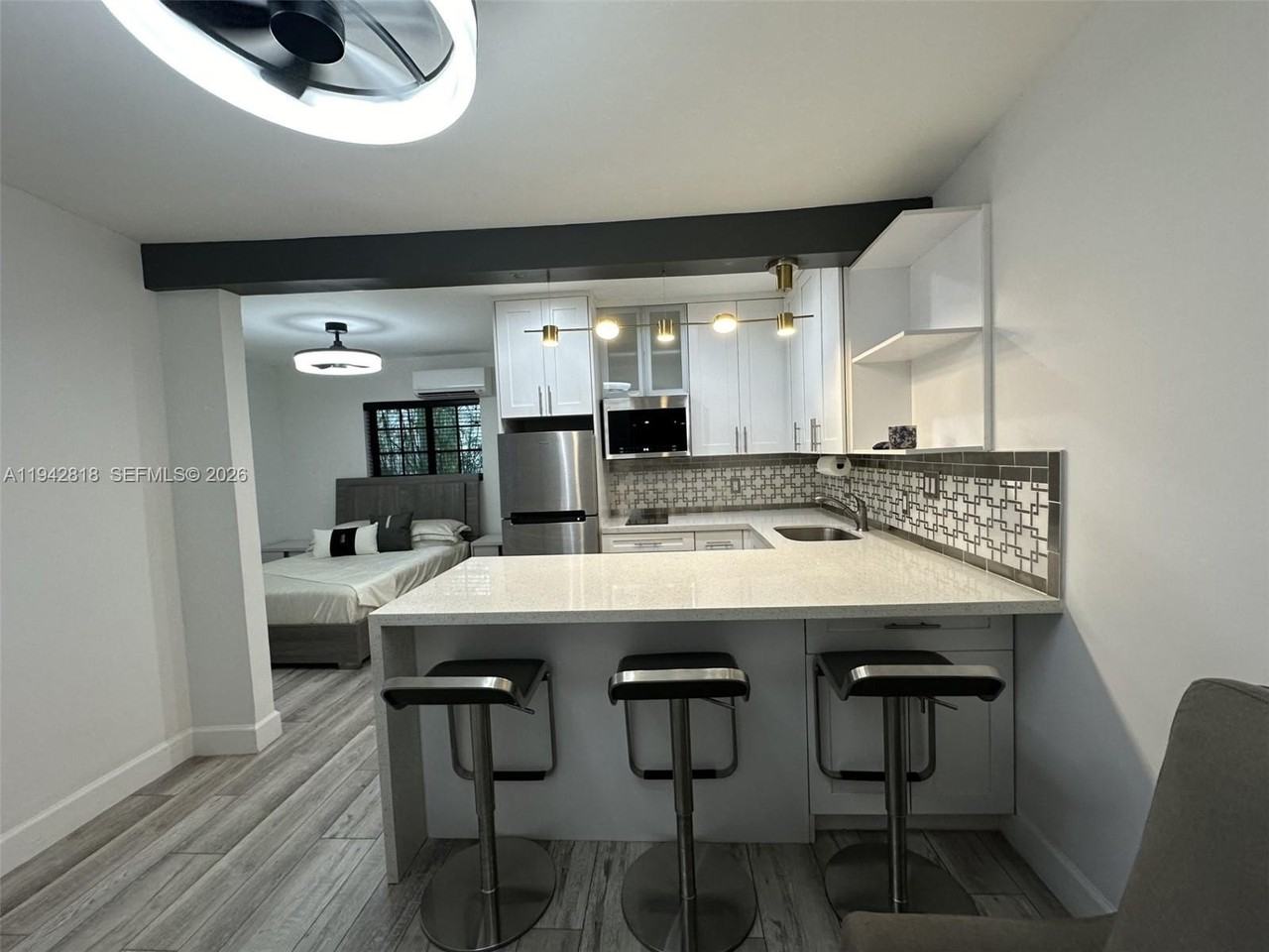 914 Madrid St #914 - Photo 3 of 16