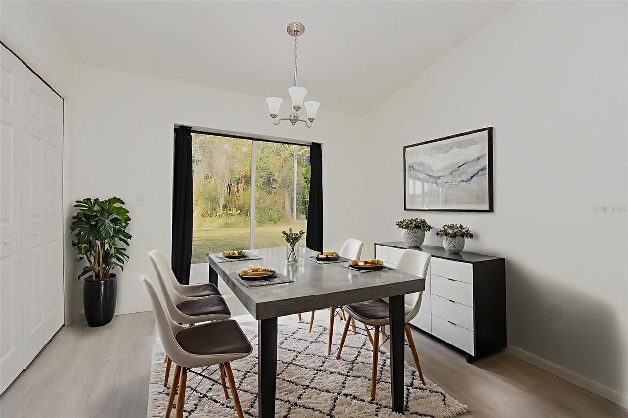 1035 Fox Lake Dr - Photo 7 of 25