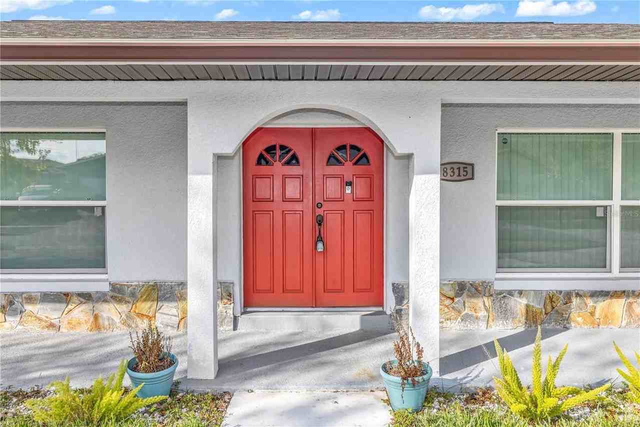 8315 Village Green Rd - Photo 2 of 41