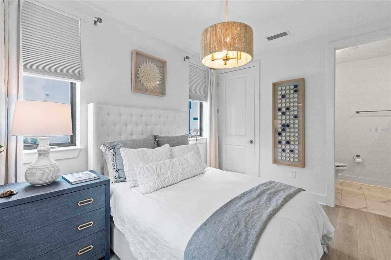 758 Highland Ave #13 - Photo 6 of 33