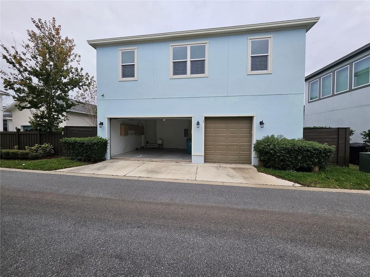 7956 Nemours Pkwy - Photo 2 of 25