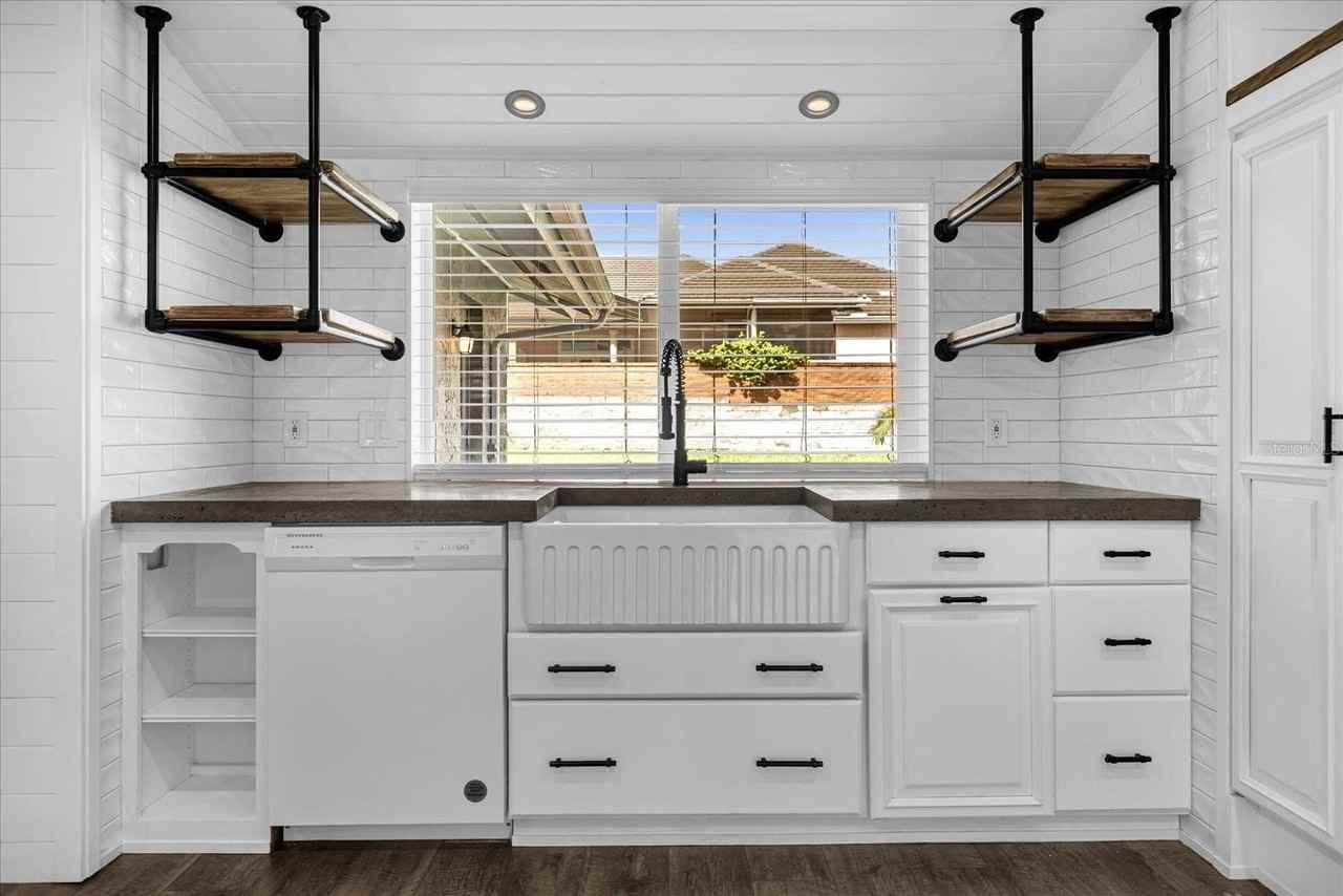 8756 Granada Blvd - Photo 6 of 17