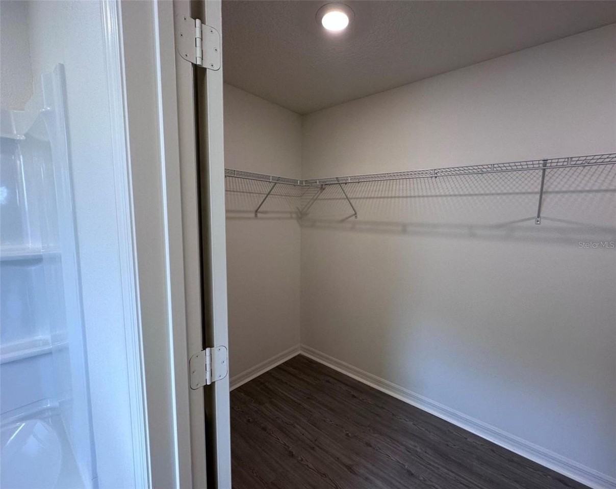 9081 Oscraft Dr - Photo 6 of 11