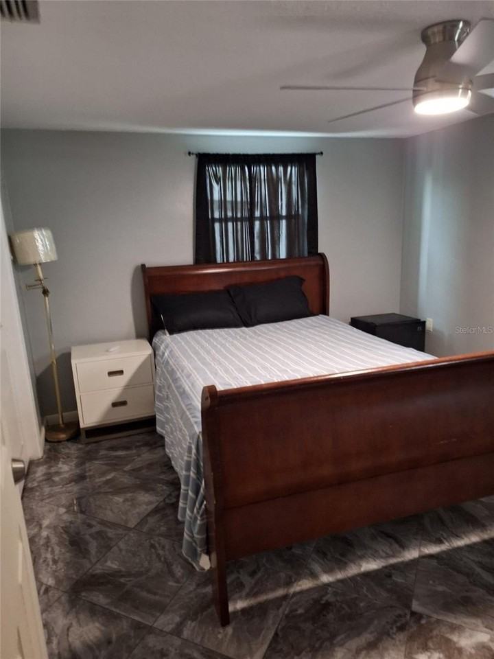 1550 Roundtree Rd - Photo 4 of 6