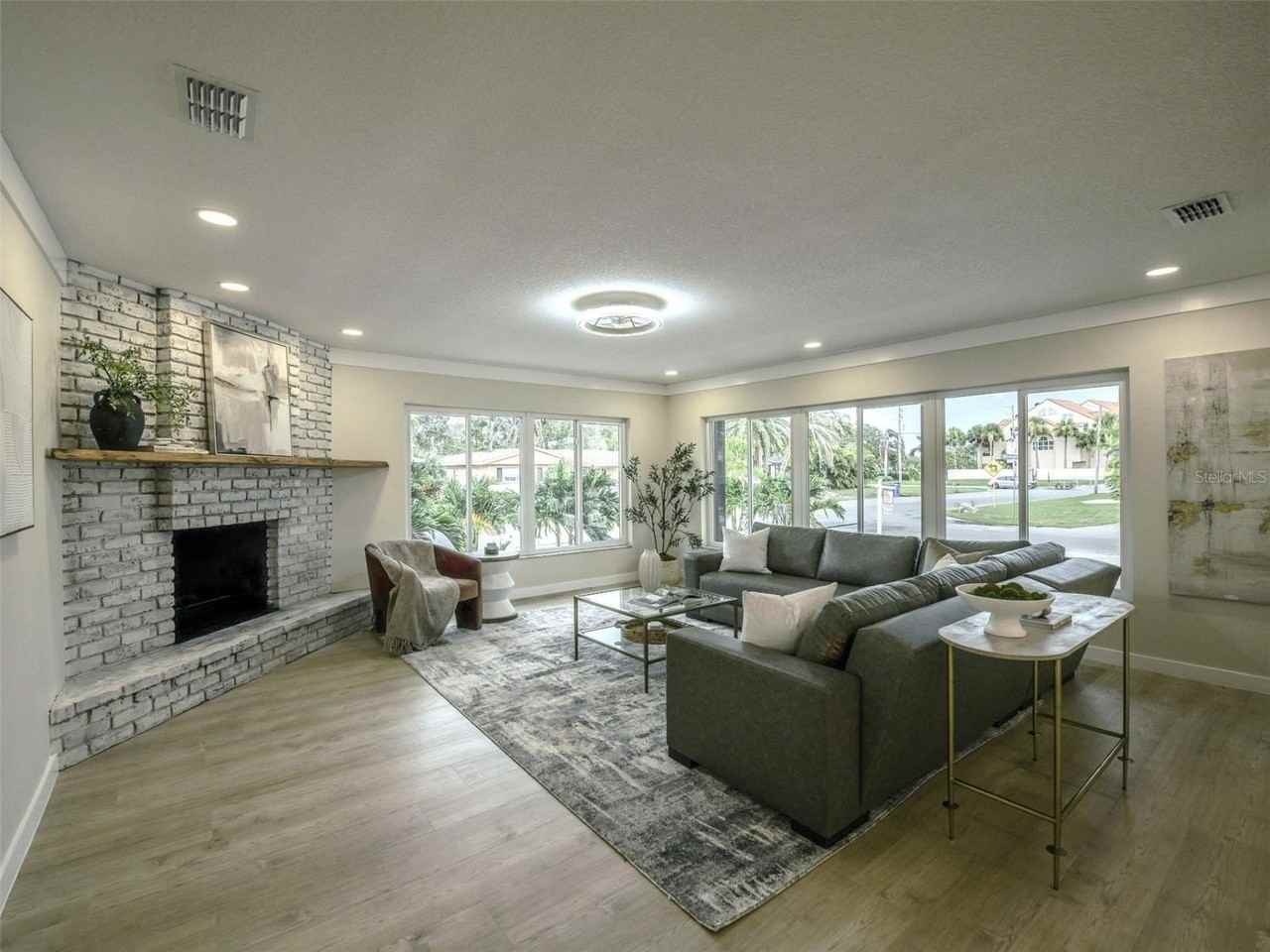 6400 Mockingbird Way S - Photo 4 of 4