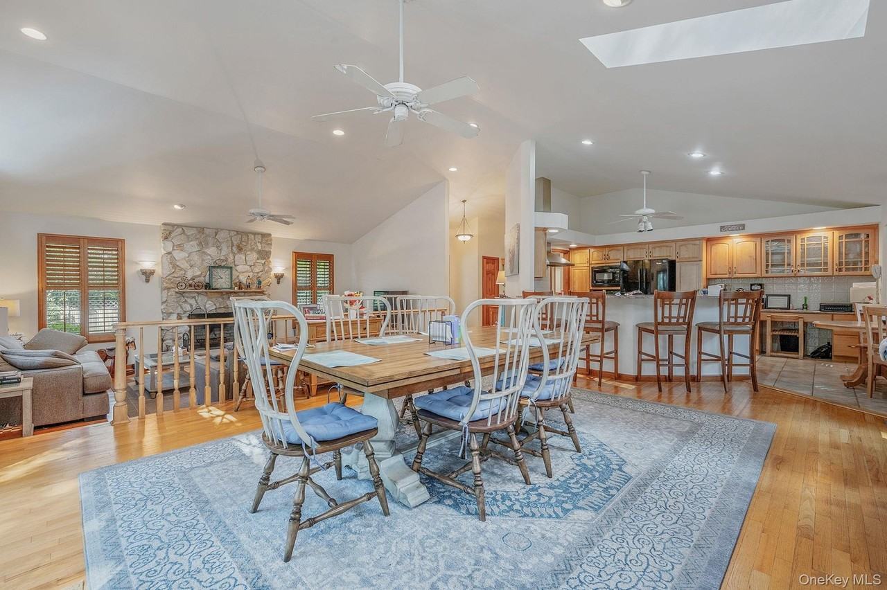 6 Bay Dr - Photo 6 of 32