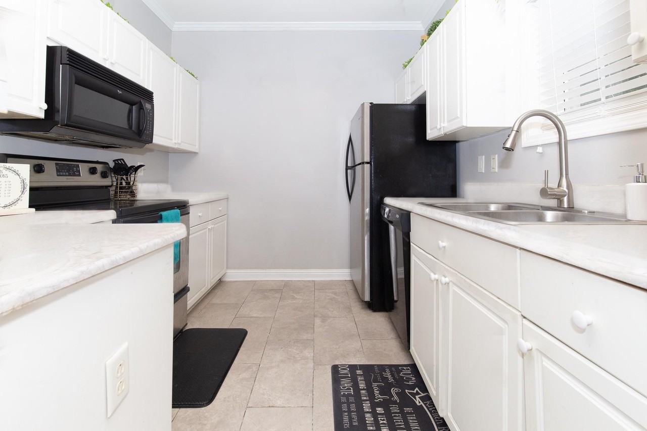 Walnut Ridge Ct - Photo 3 of 14