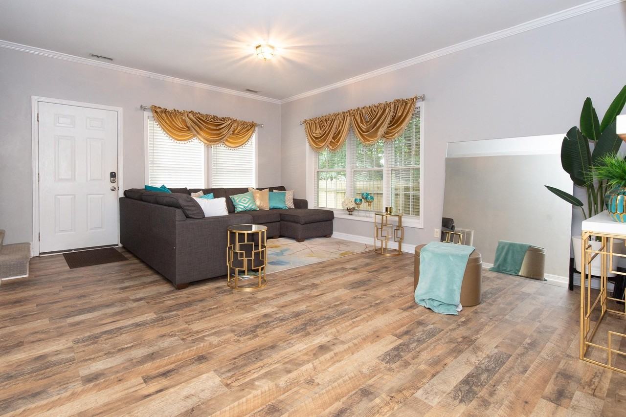 Walnut Ridge Ct - Photo 4 of 14