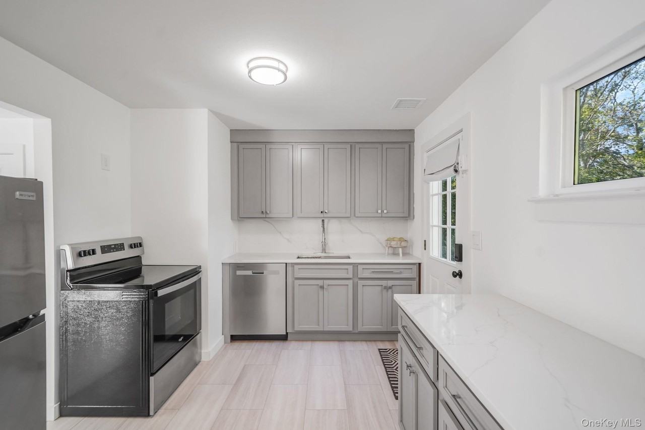 138 W Tiana Rd - Photo 6 of 24