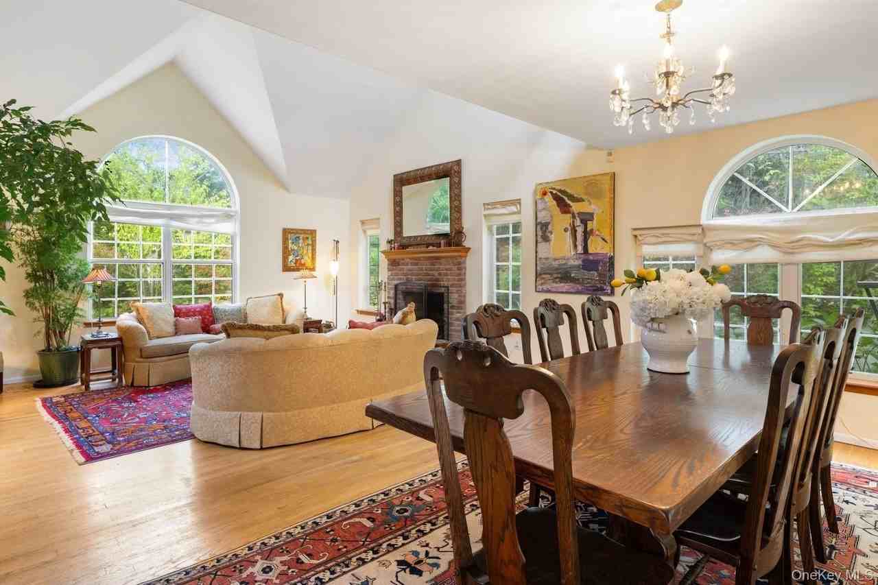 6 Wolf Way - Photo 3 of 3