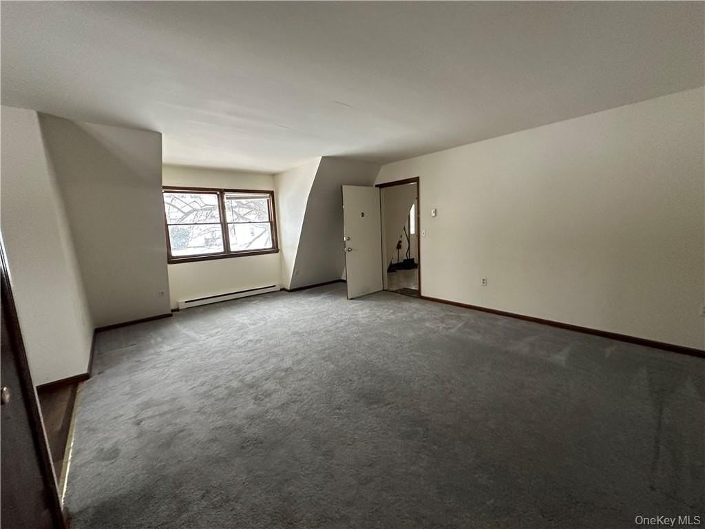 15 Kelly Ln Apt D #D - Photo 7 of 8