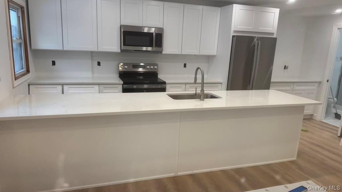 19 Henning Dr Unit 1 #1 - Photo 4 of 8