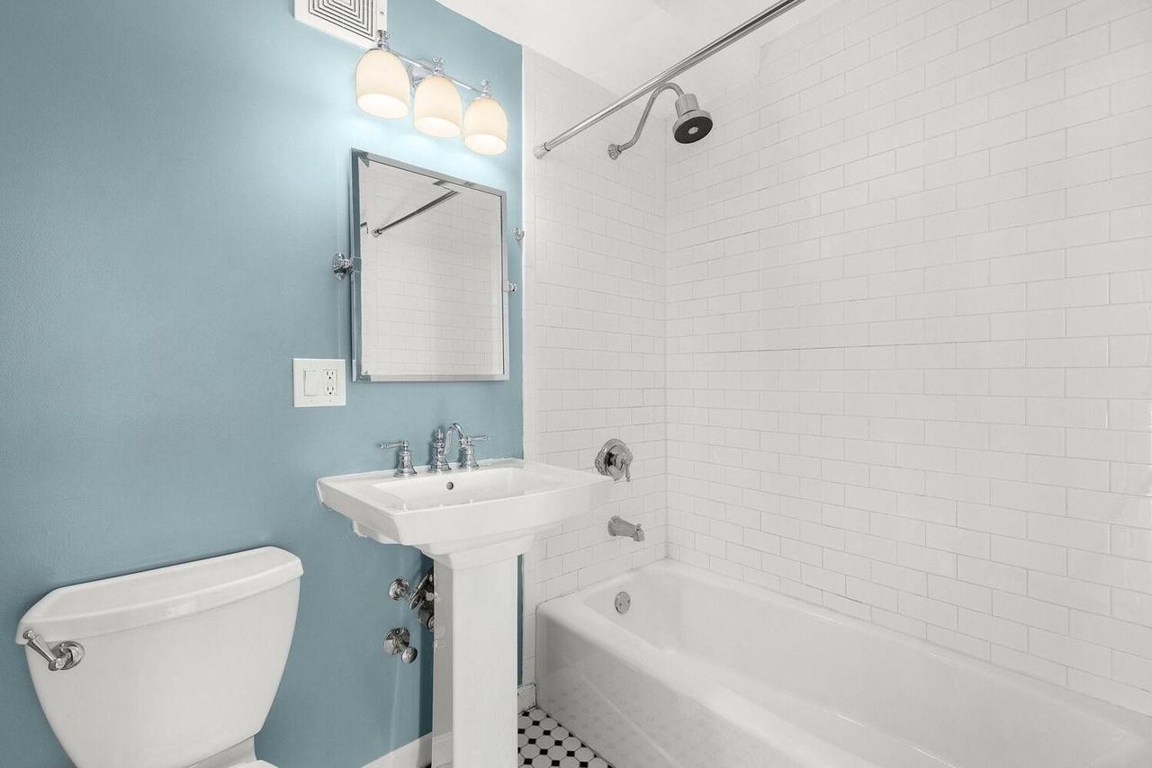 233 E 70th St Apt 3s #3S - Photo 6 of 6