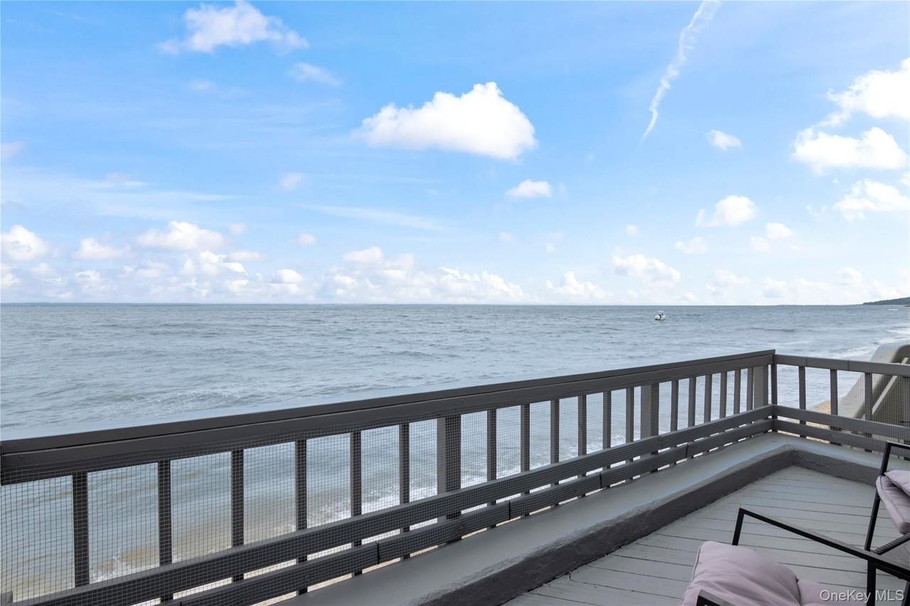 19 Pine Ln - Photo 6 of 41