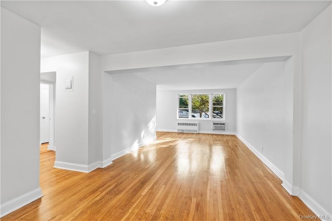 700 Scarsdale Ave Apt 1t #1T - Photo 2 of 17