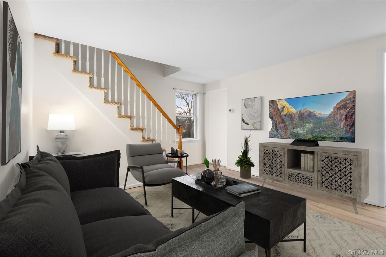 17 Fairview St Unit A #A - Photo 4 of 25