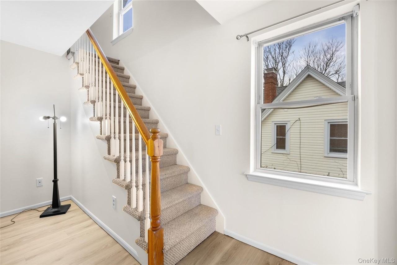 17 Fairview St Unit A #A - Photo 5 of 25