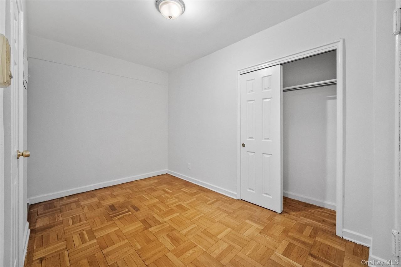 140 E Hartsdale Ave Apt 1l #1L - Photo 7 of 17