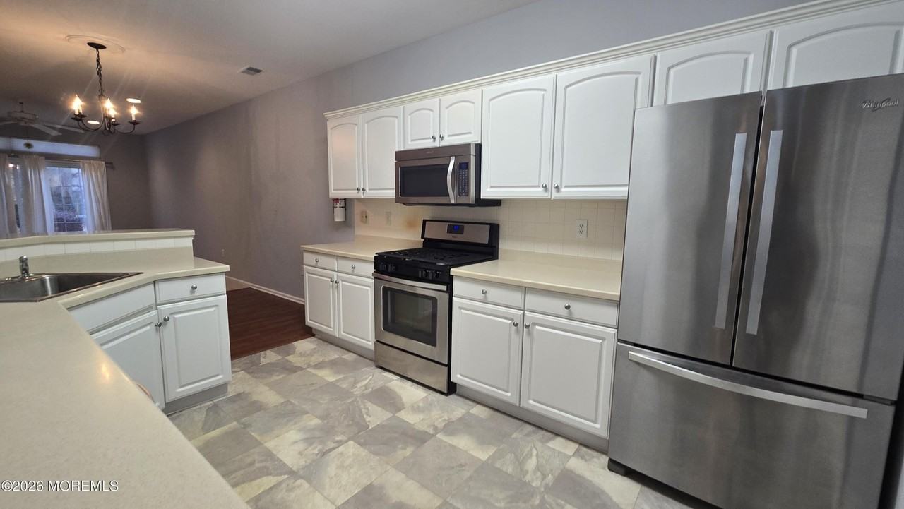 16 Golden Willows Ave - Photo 6 of 17