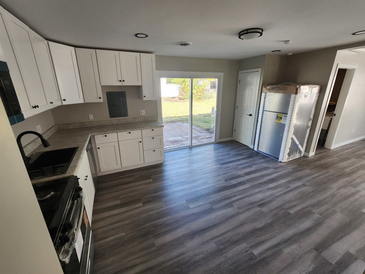 314 Fremont Ave - Photo 3 of 24