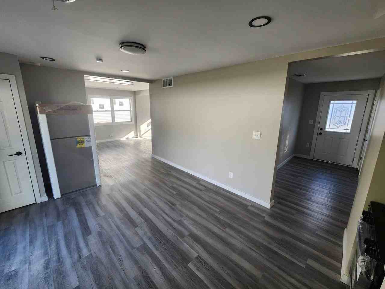 314 Fremont Ave - Photo 5 of 24