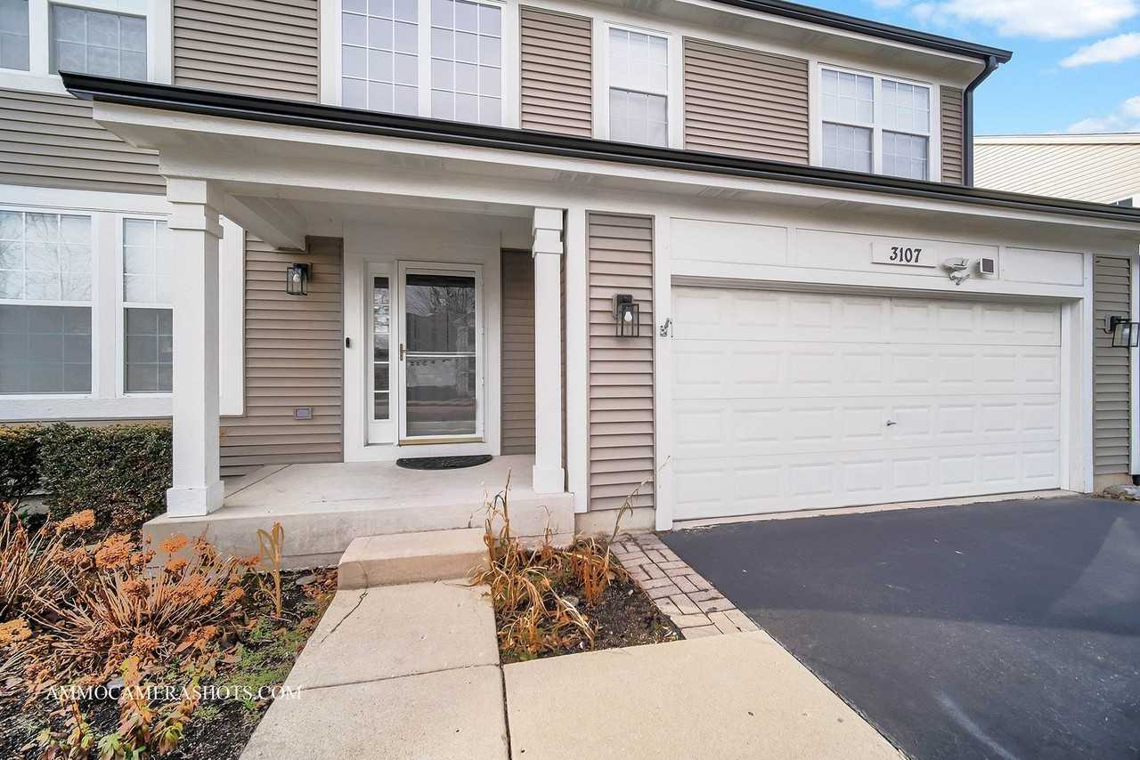 3107 Whitney Rd - Photo 3 of 44