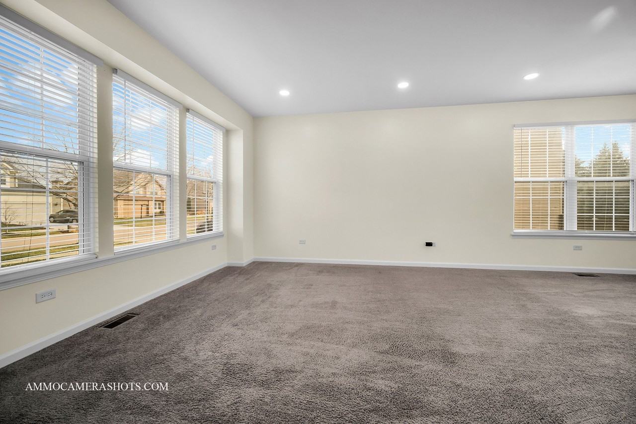 3107 Whitney Rd - Photo 6 of 44