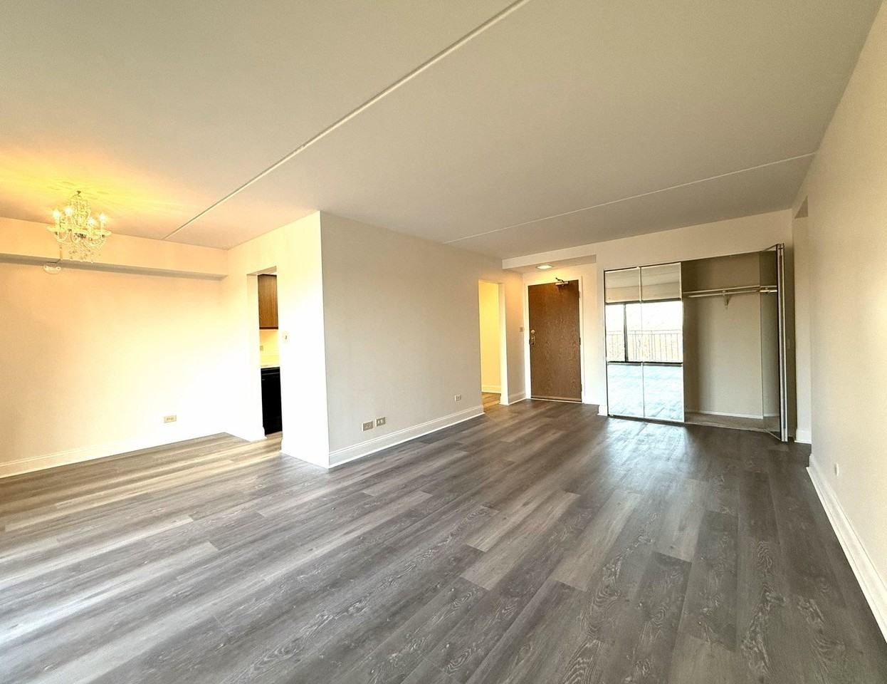 6340 Americana Dr Apt 722 #722 - Photo 7 of 24