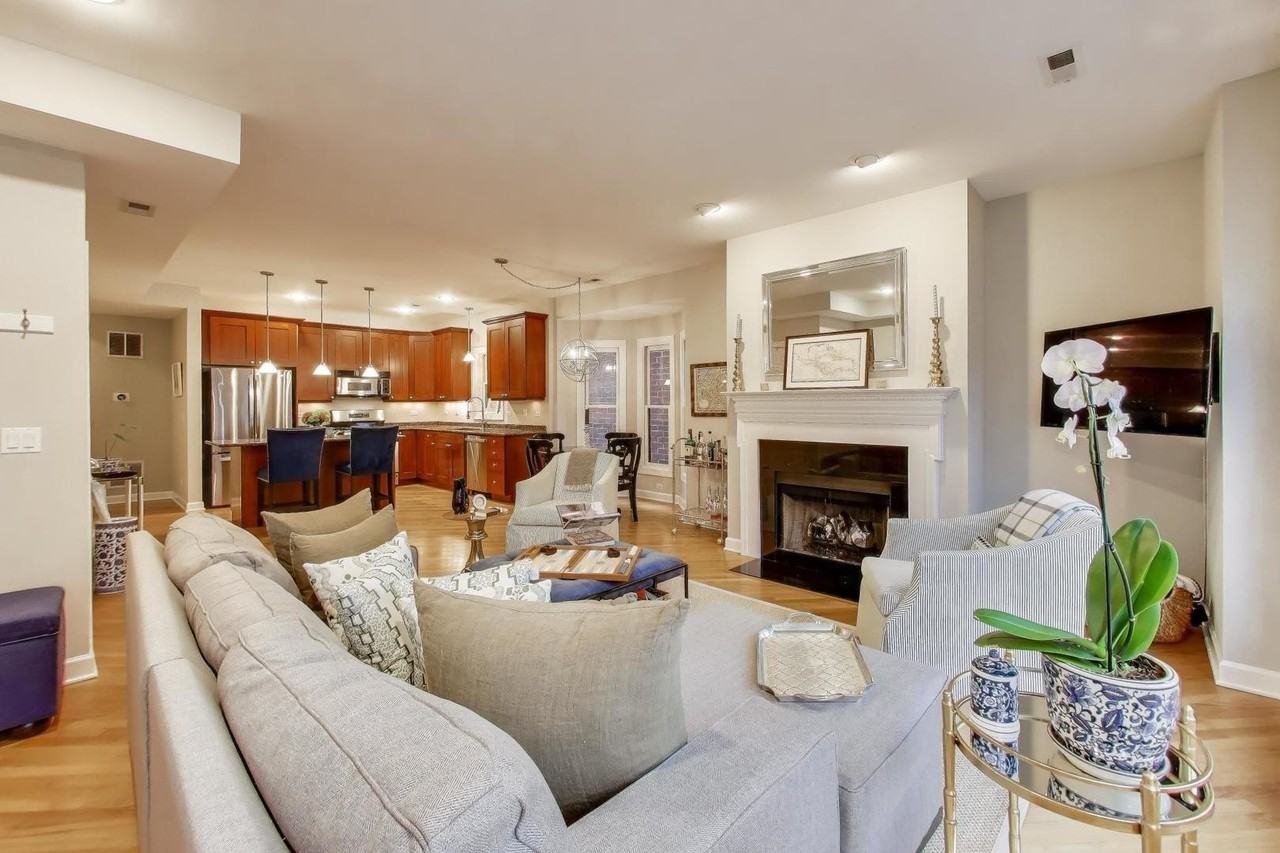 1529 N Mohawk St Apt 2s #2S - Photo 3 of 24