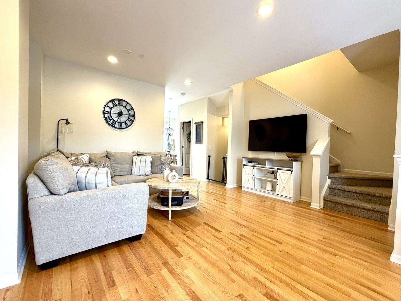 362 Broadmoor Ln Unit 362 #362 - Photo 5 of 30