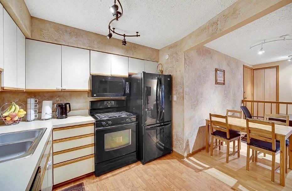 4 Echo Ct Apt 9 #9 - Photo 6 of 16