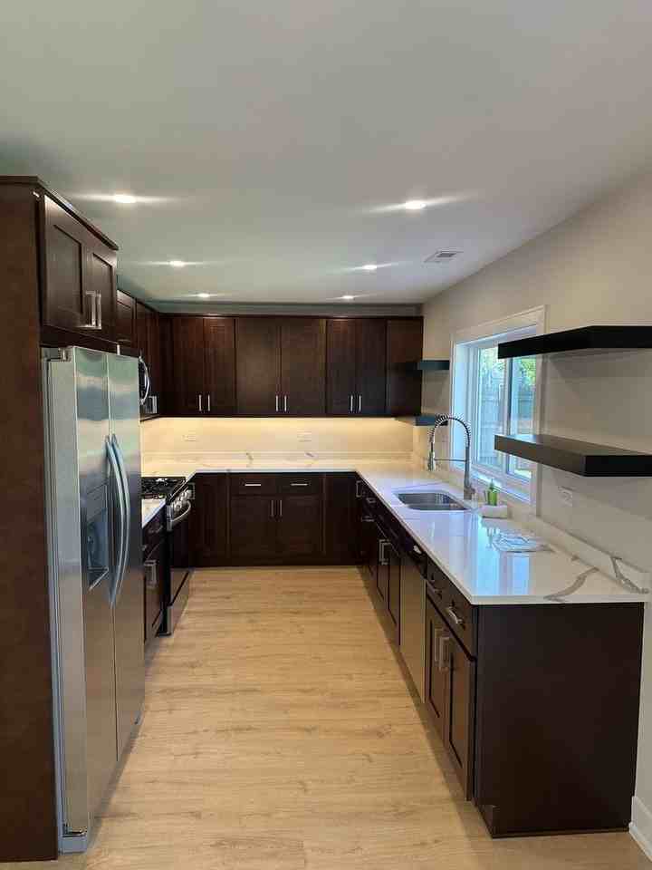 15018 Huntington Ct - Photo 3 of 15