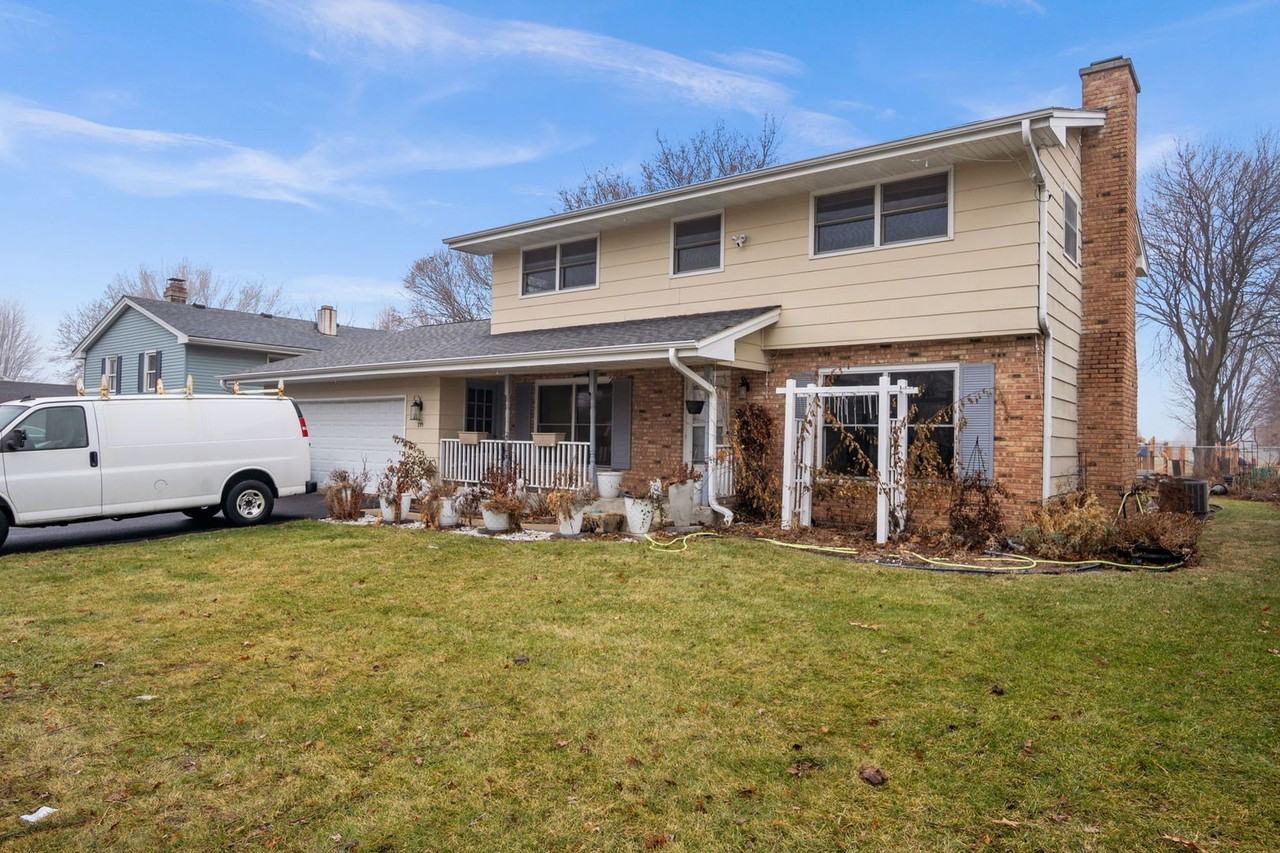 235 Ridge Dr - Photo 2 of 14