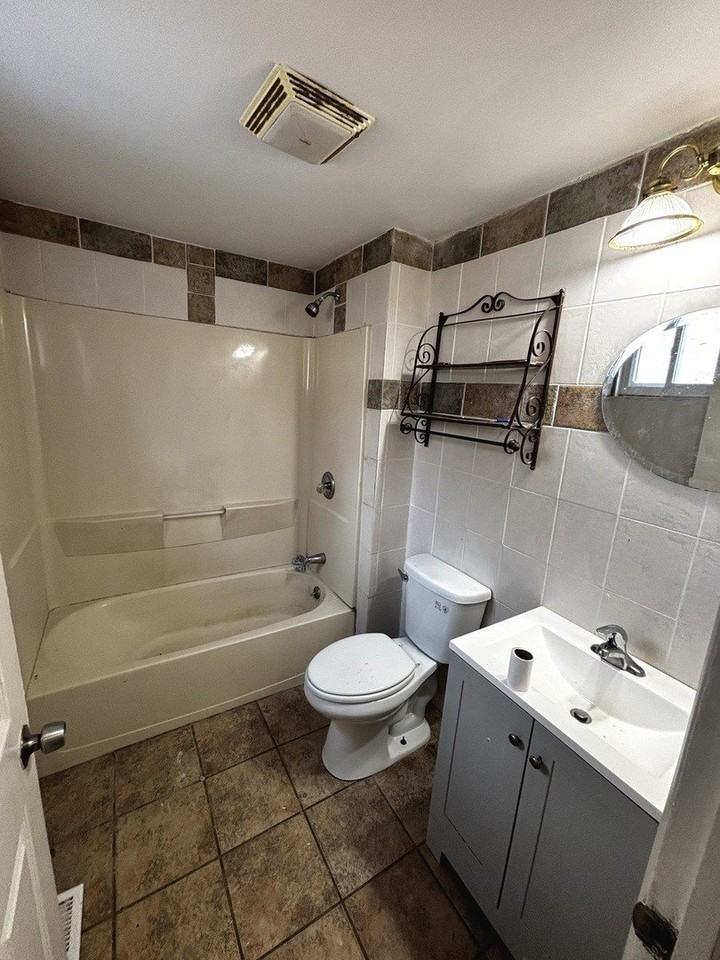 1412 16th St - Photo 7 of 8