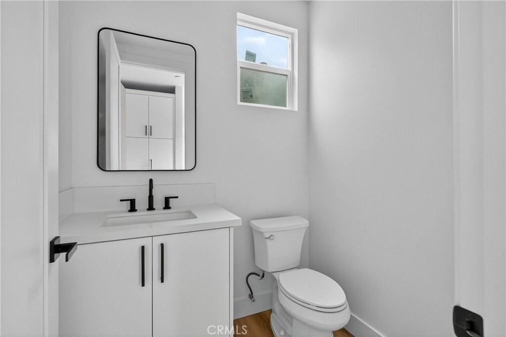 11544 Burke St #B - Photo 7 of 47